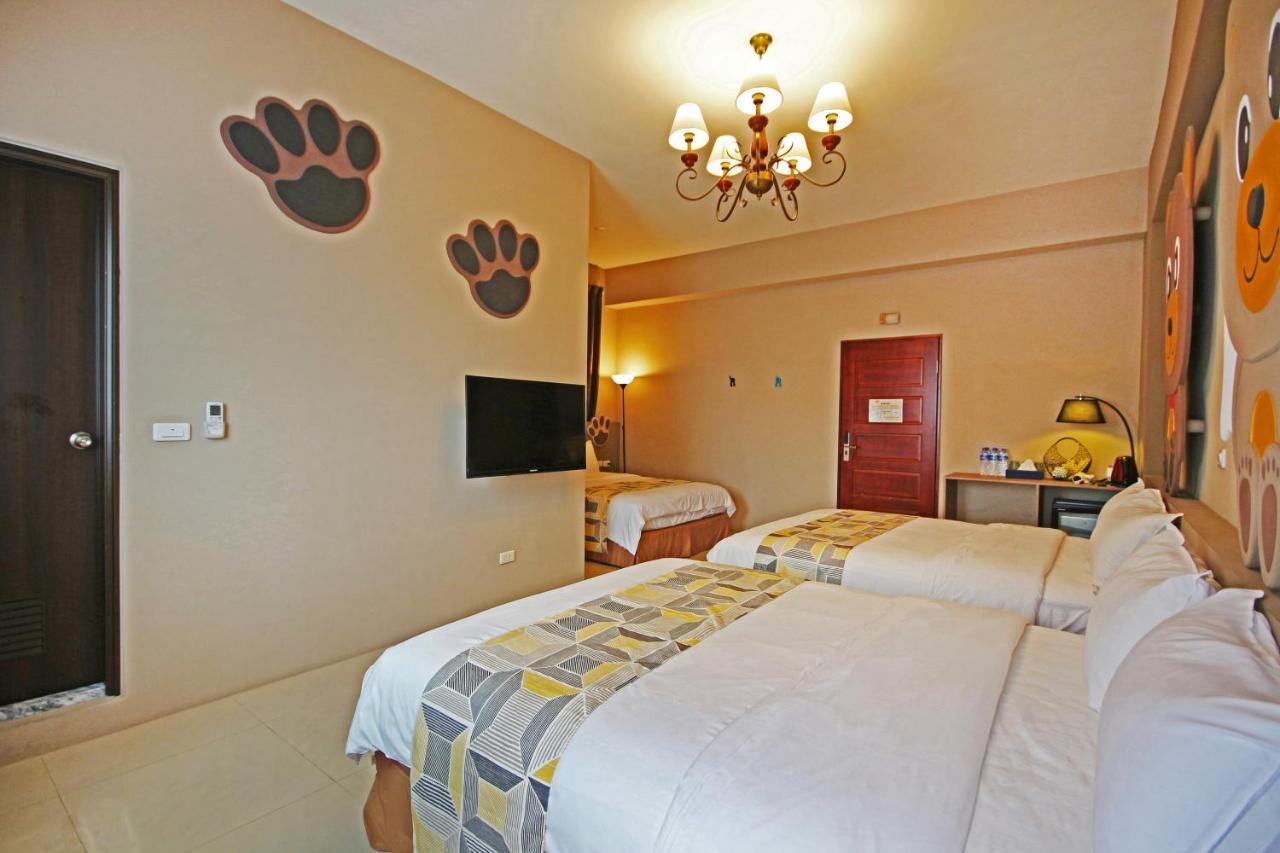 Fun Trip - Little Castle & Oscar B&B T'ai-tung エクステリア 写真