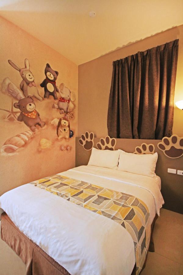 Fun Trip - Little Castle & Oscar B&B T'ai-tung エクステリア 写真